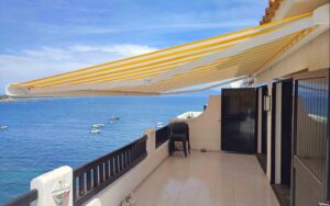 Instal-lació tendals a Cadaqués